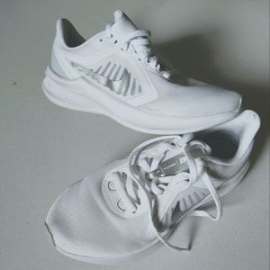 Nike Tennis Shoes White Size 6.5
